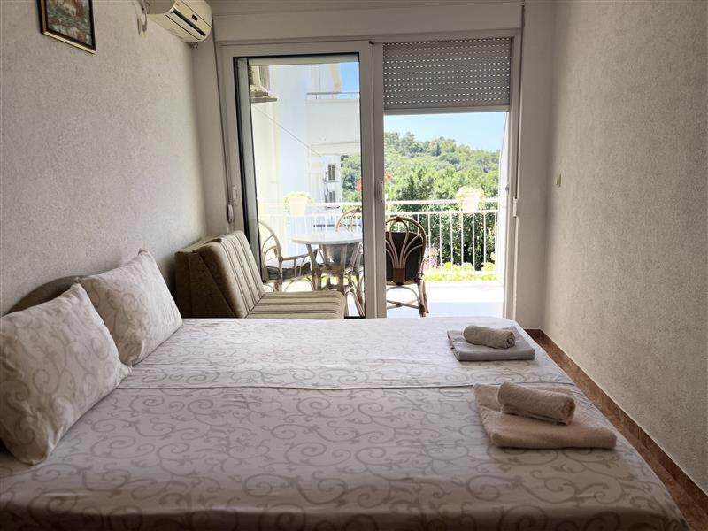 Apartmani Neda Bane Petrovac 外观 照片