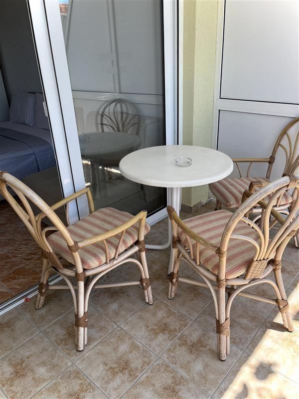 Apartmani Neda Bane Petrovac 外观 照片