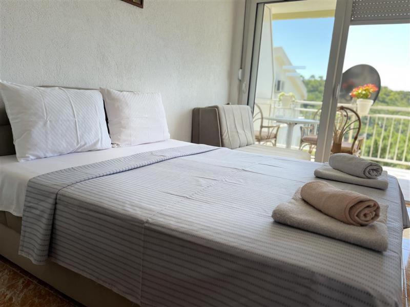Apartmani Neda Bane Petrovac 外观 照片