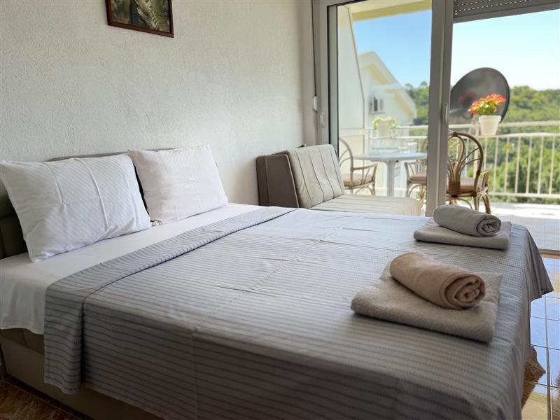 Apartmani Neda Bane Petrovac 外观 照片