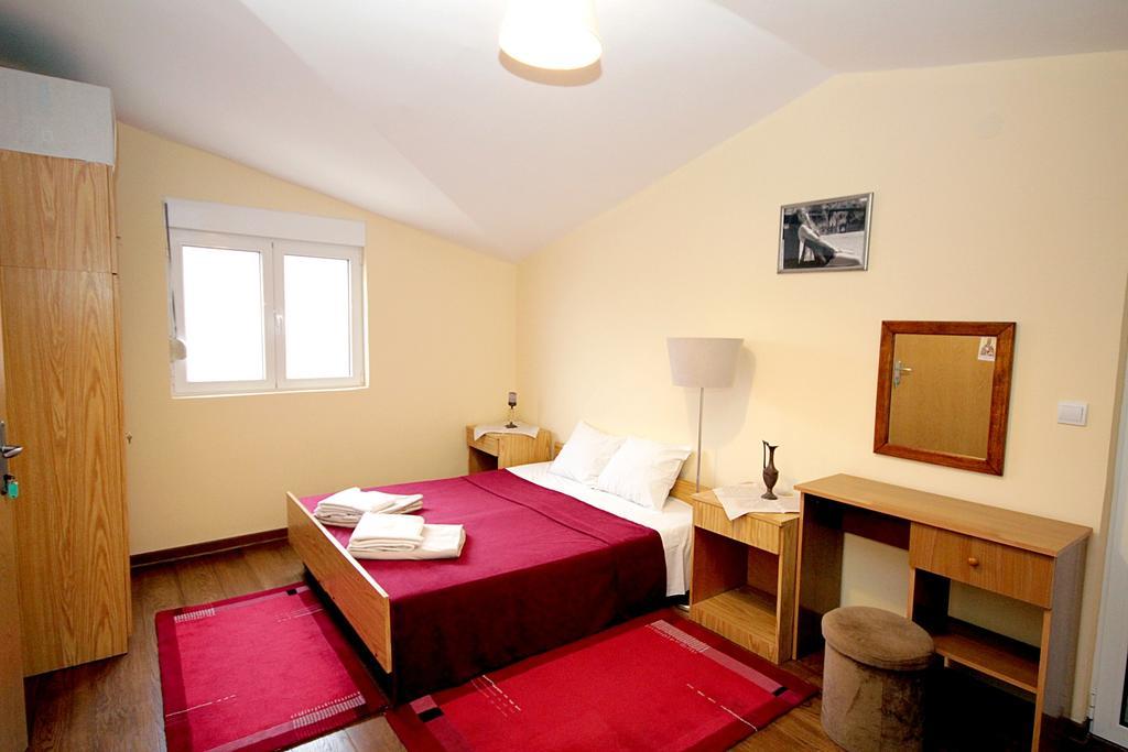 Apartmani Neda Bane Petrovac 客房 照片