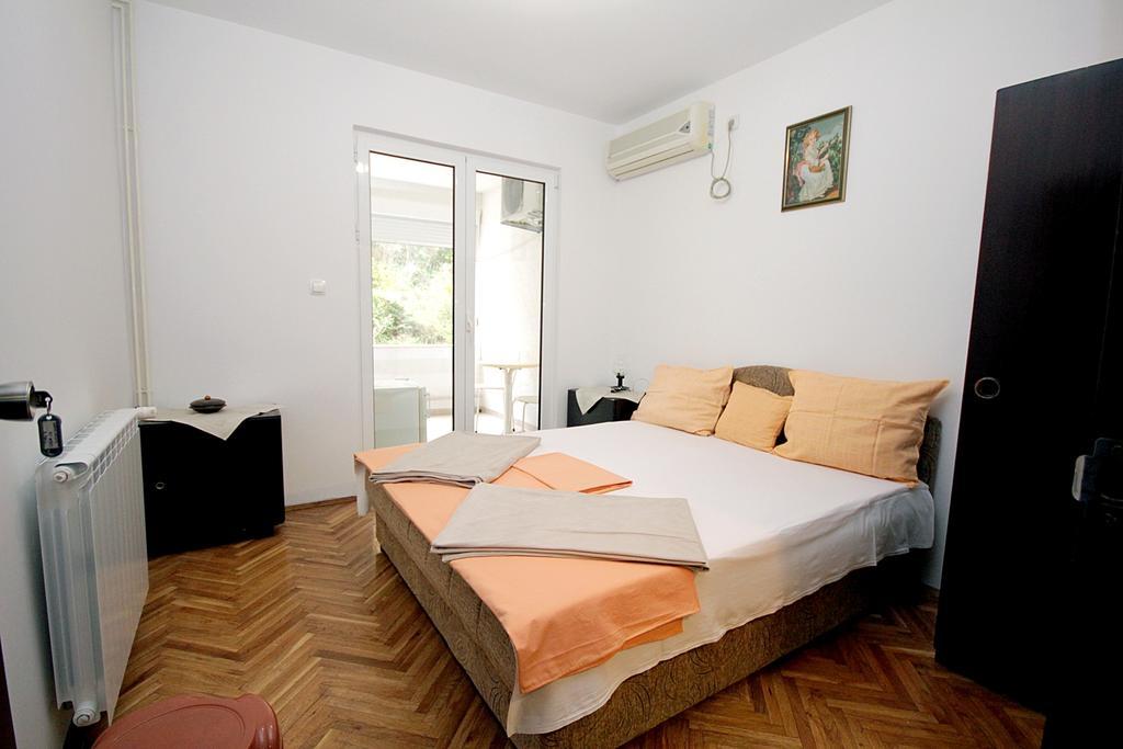 Apartmani Neda Bane Petrovac 客房 照片