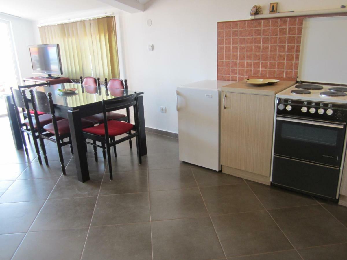 Apartmani Neda Bane Petrovac 外观 照片