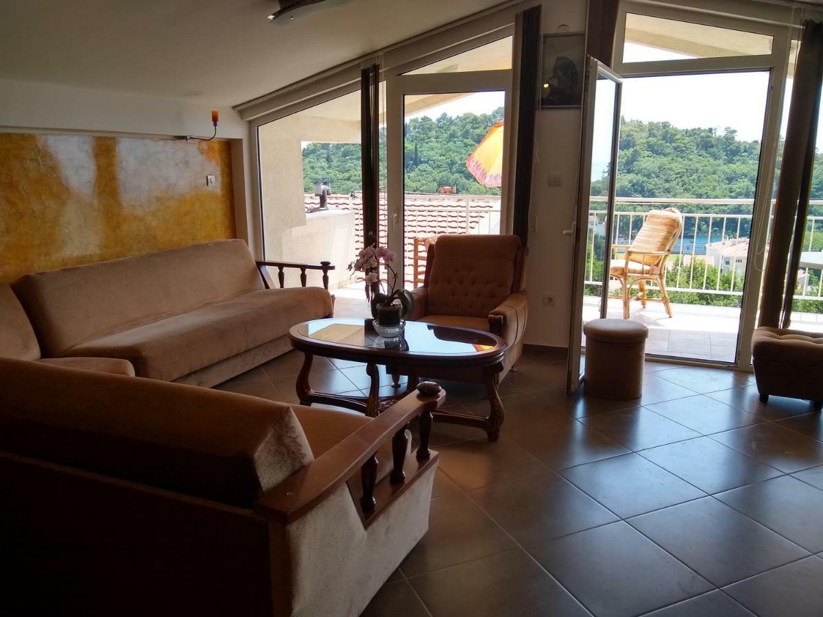 Apartmani Neda Bane Petrovac 外观 照片