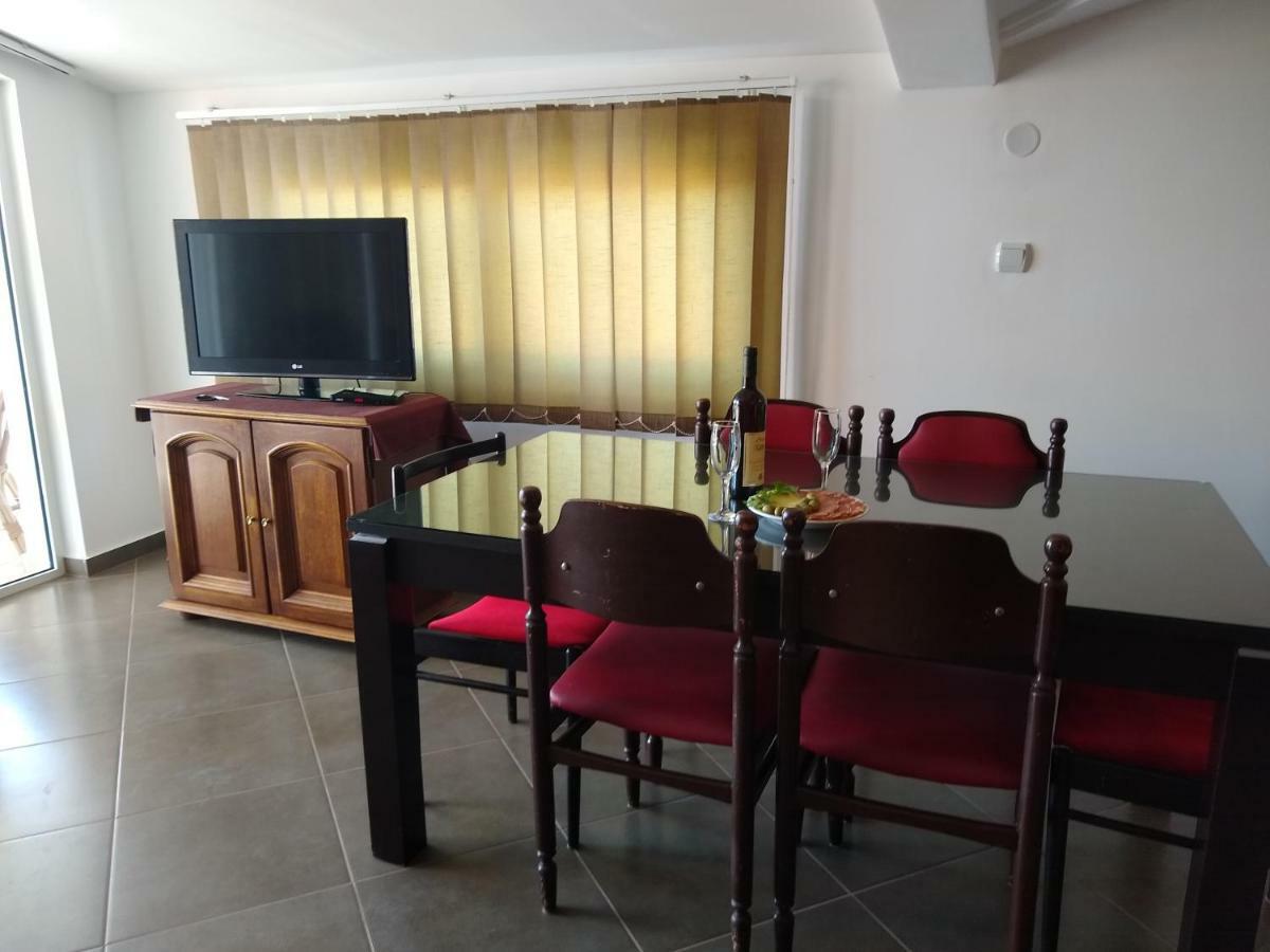 Apartmani Neda Bane Petrovac 外观 照片
