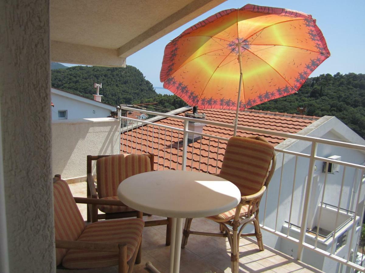 Apartmani Neda Bane Petrovac 外观 照片