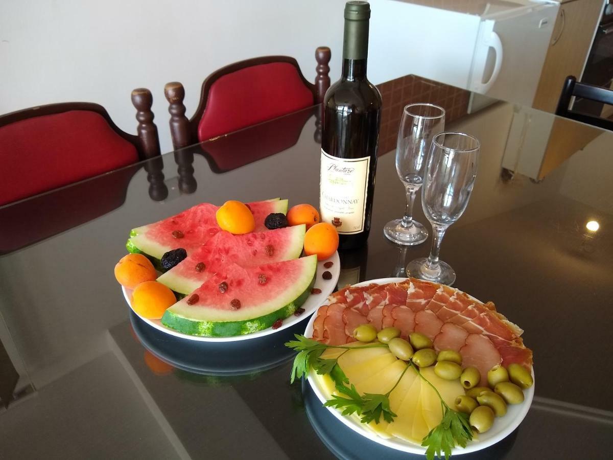 Apartmani Neda Bane Petrovac 外观 照片