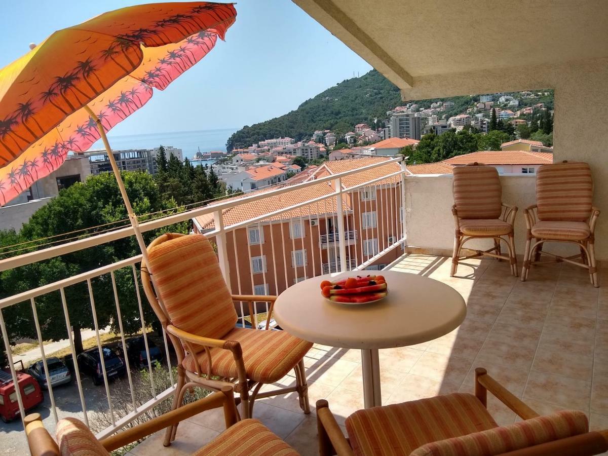 Apartmani Neda Bane Petrovac 外观 照片